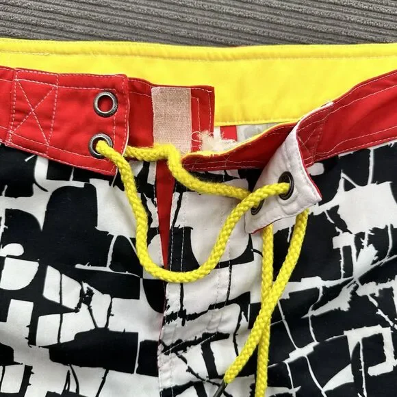 Nasty Pig Board Shorts Men 32 Red Black Polyester Beach Swimming Outdoors. - Picture 7 of 8